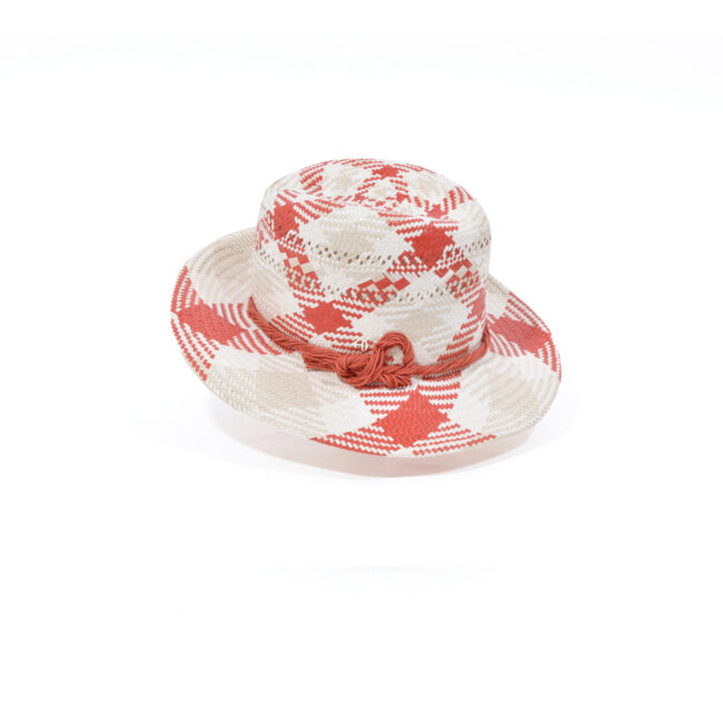 Fabienne-Delvigne-Chapeau-Fédora-Panama-Graphique-Rose-Joye