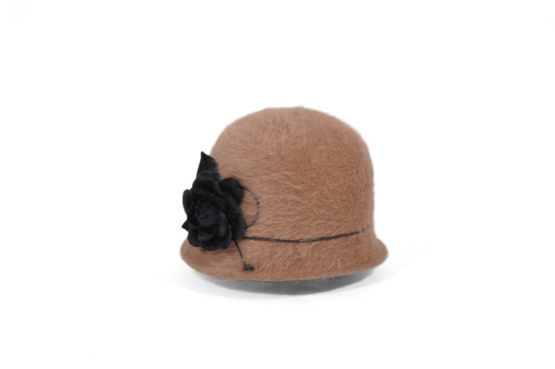 Tatiana chapeau cloche angora camel fleur- maison fabienne delvigne