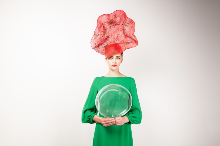 Maison Fabienne Delvigne- Imposante hoed-Soupir Rood
