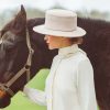 Chapeau cavallo avec cheval shooting maison fabienne delvigne copie