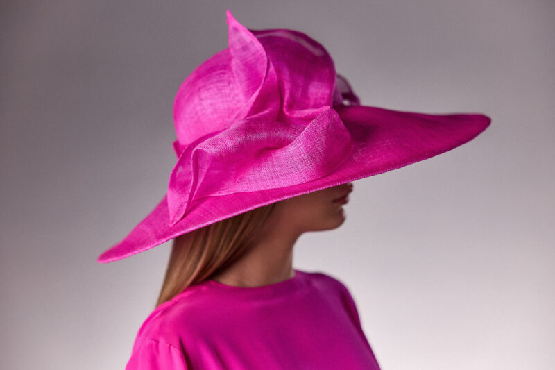 Fuchsia wide brim - Abélia - Maison Fabienne Delvigne