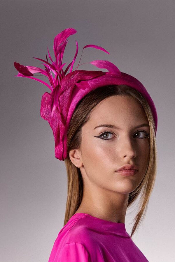 Serre-tête à plumes -Roselin - Fushia - Mariage coloré - Maison Fabienne Delvigne